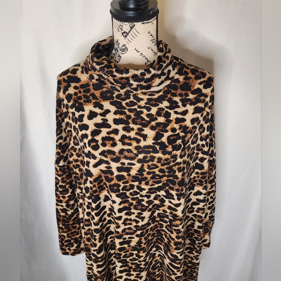 Me & U Tunic - Picture 2 of 7